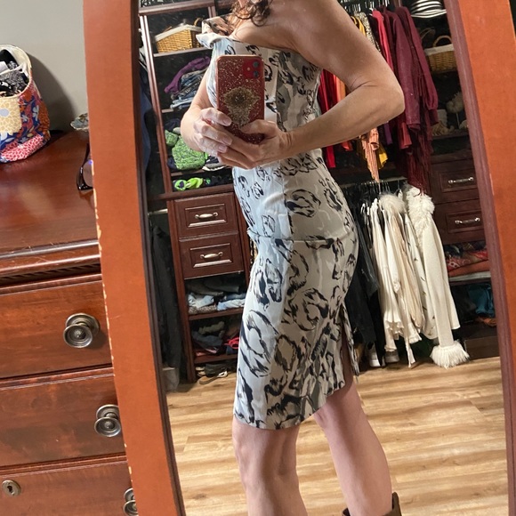 Designer dress - Picture 2 of 4